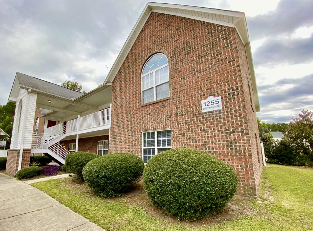 1247 Westpointe Drive, Greenville, NC 27834 (1/2 off the first month’s rent!)