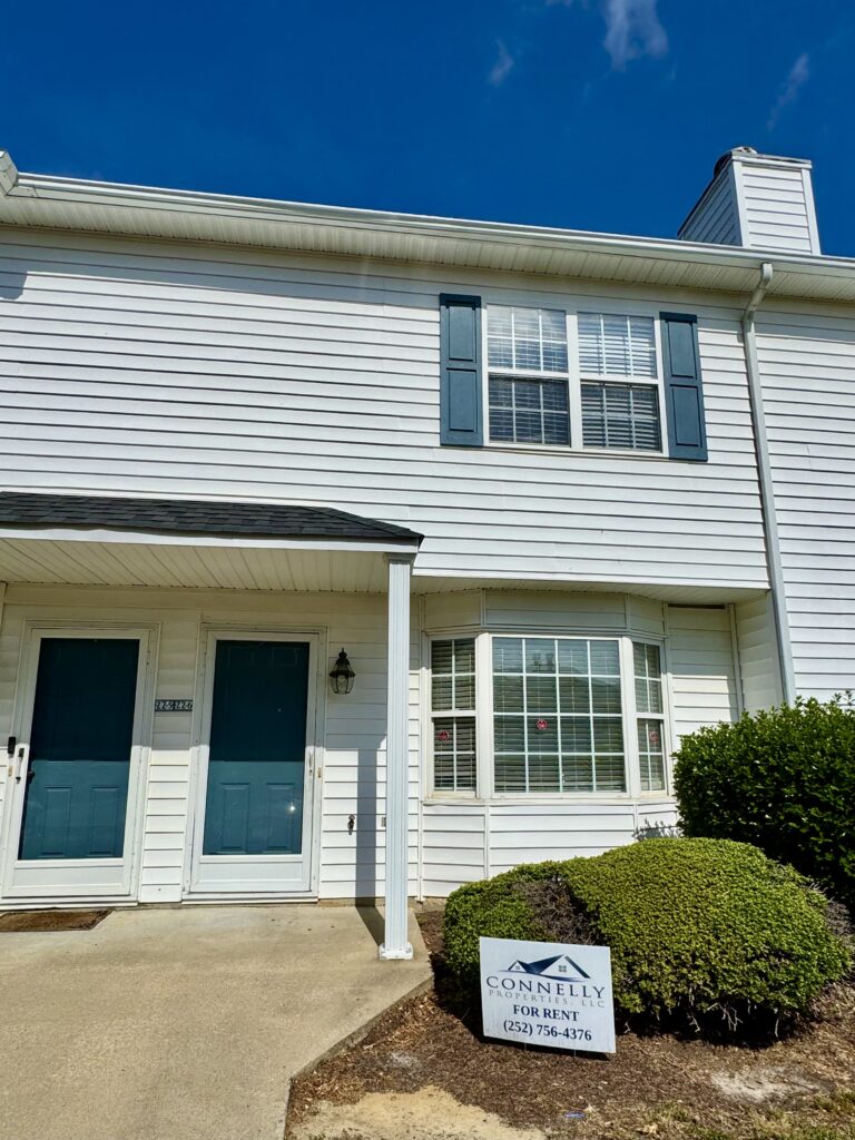 3930 Sterling Pointe Drive, Winterville, NC 28590